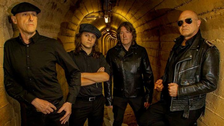 Ilegales tour europa 2025 málaga sala paris 15 entradas